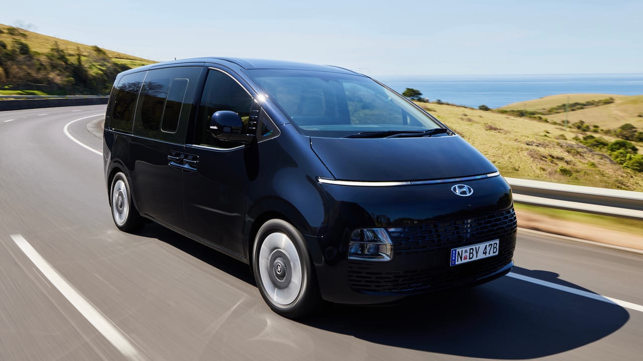 Hyundai Staria Review 2024 Top Gear